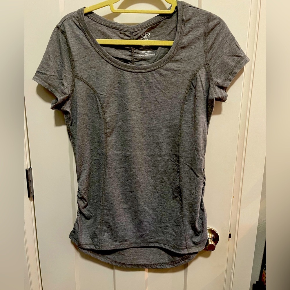 Athletic Works T-shirt- size L - Picture 1 of 4